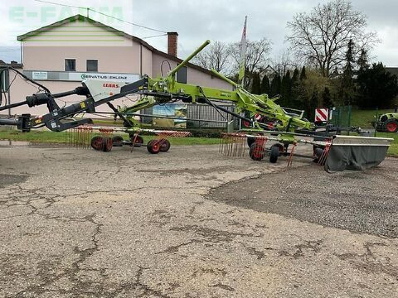 CLAAS liner 1800 - Heuwender/ Wenderechen: das Bild 2 CLAAS liner 1800 - Heuwender/ Wenderechen: das Bild 2