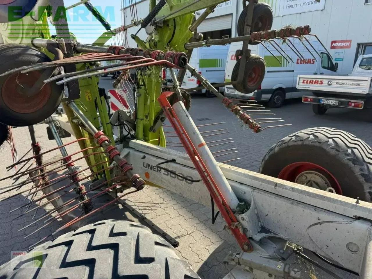 CLAAS liner 3600 - Heuwender/ Wenderechen: das Bild 4 CLAAS liner 3600 - Heuwender/ Wenderechen: das Bild 4