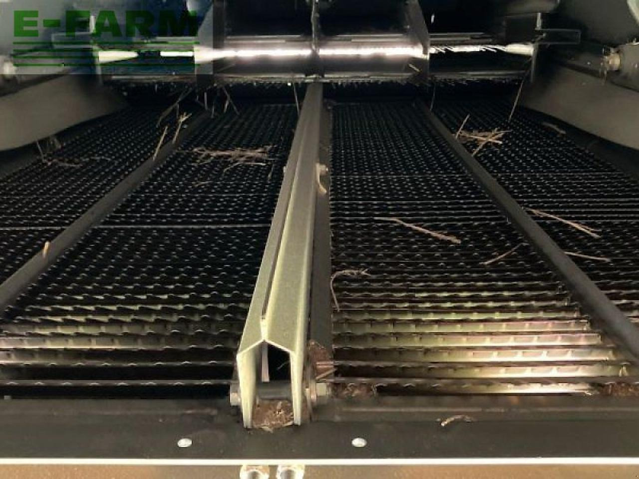 CLAAS mega 350 - Mähdrescher: das Bild 5 CLAAS mega 350 - Mähdrescher: das Bild 5