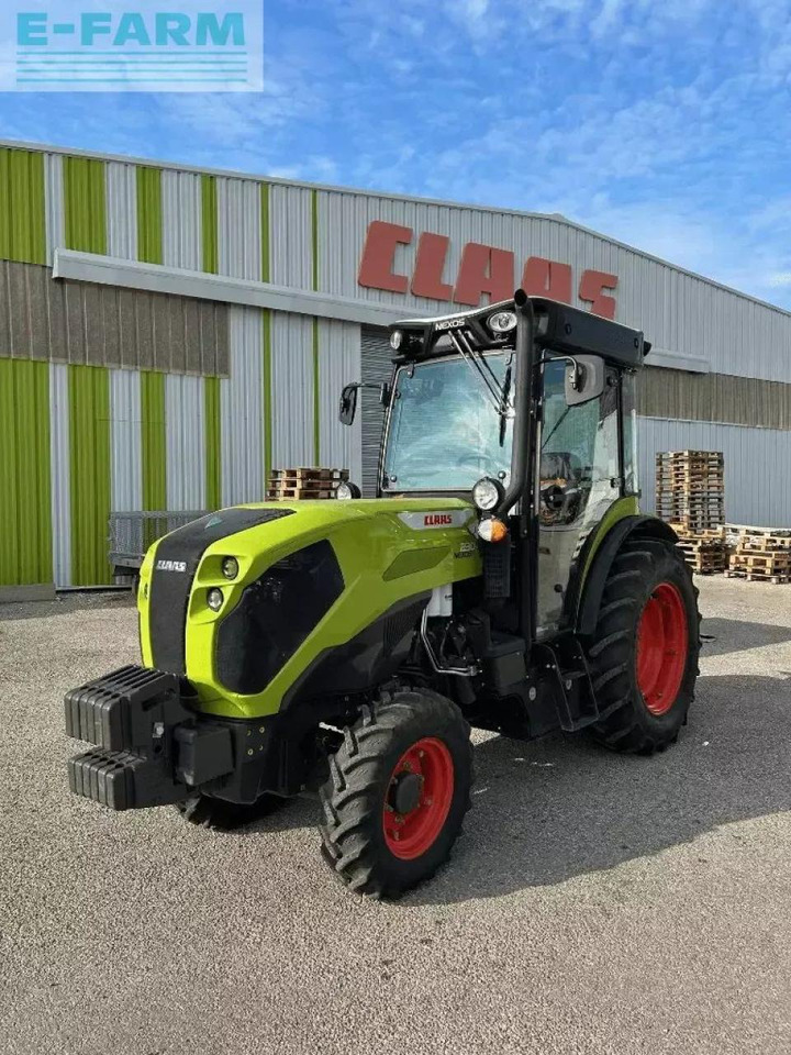 CLAAS nexos 230 s - Traktor: das Bild 1 CLAAS nexos 230 s - Traktor: das Bild 1