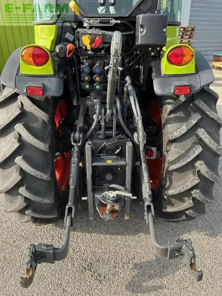 CLAAS nexos 230 s - Traktor: das Bild 3 CLAAS nexos 230 s - Traktor: das Bild 3