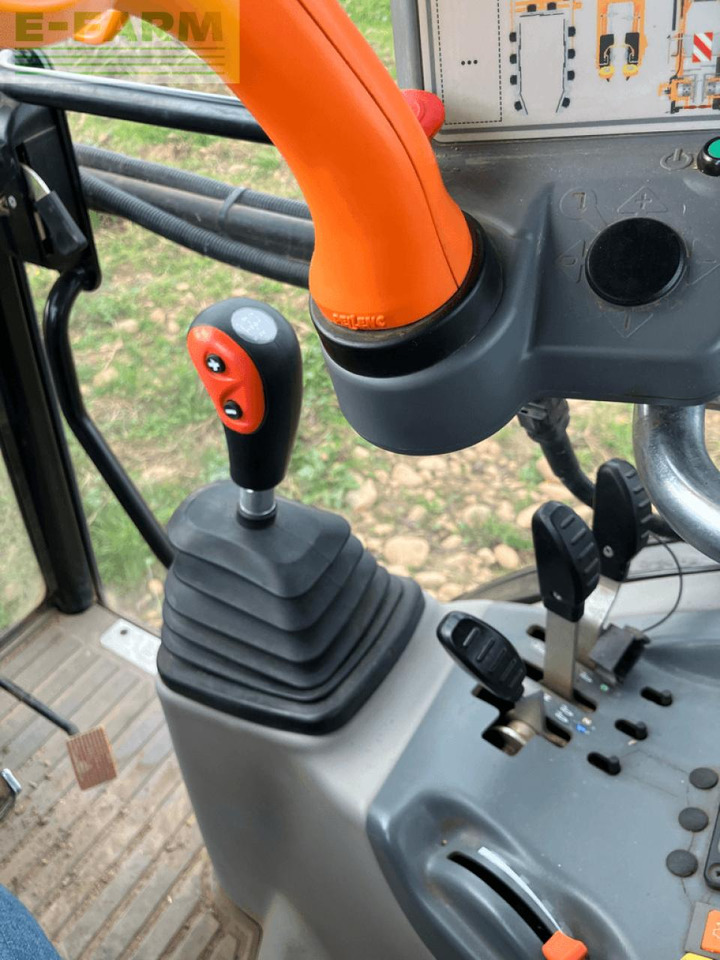 CLAAS nexos 240 m - Traktor: das Bild 5 CLAAS nexos 240 m - Traktor: das Bild 5