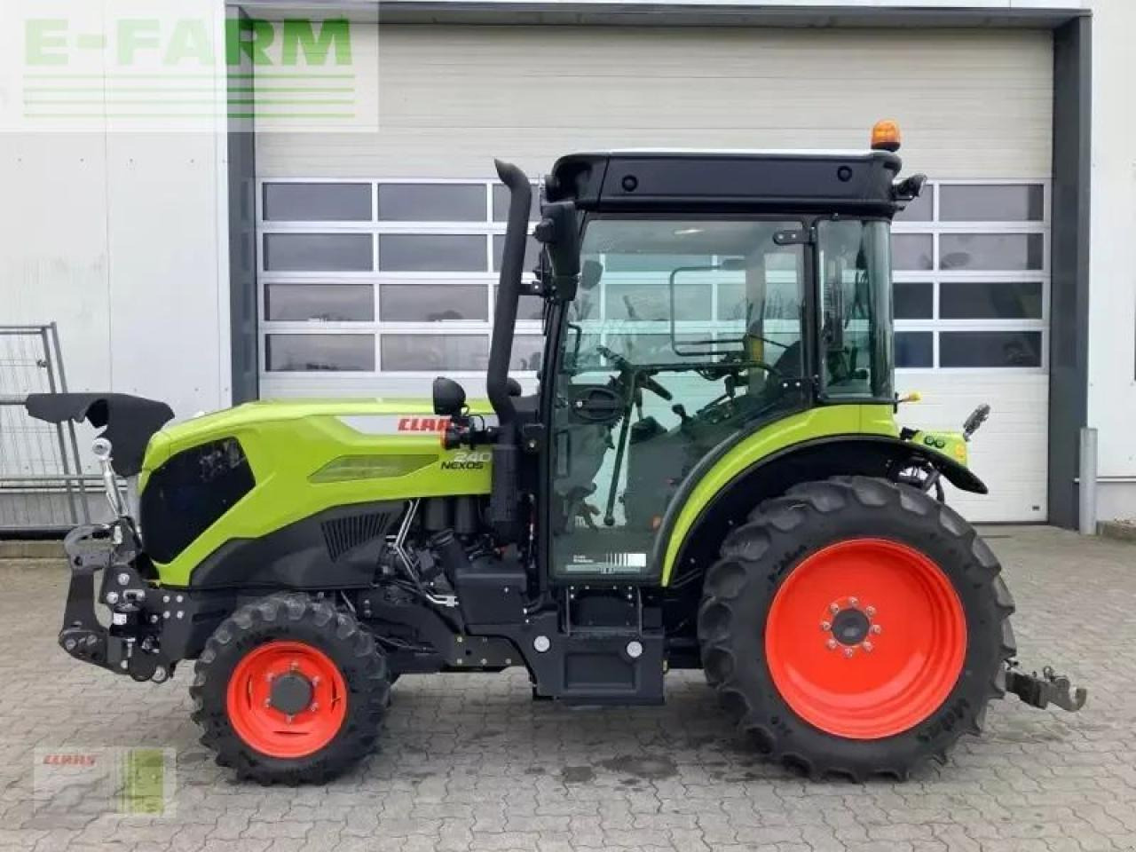 CLAAS nexos 240 s advanced - Traktor: das Bild 2 CLAAS nexos 240 s advanced - Traktor: das Bild 2