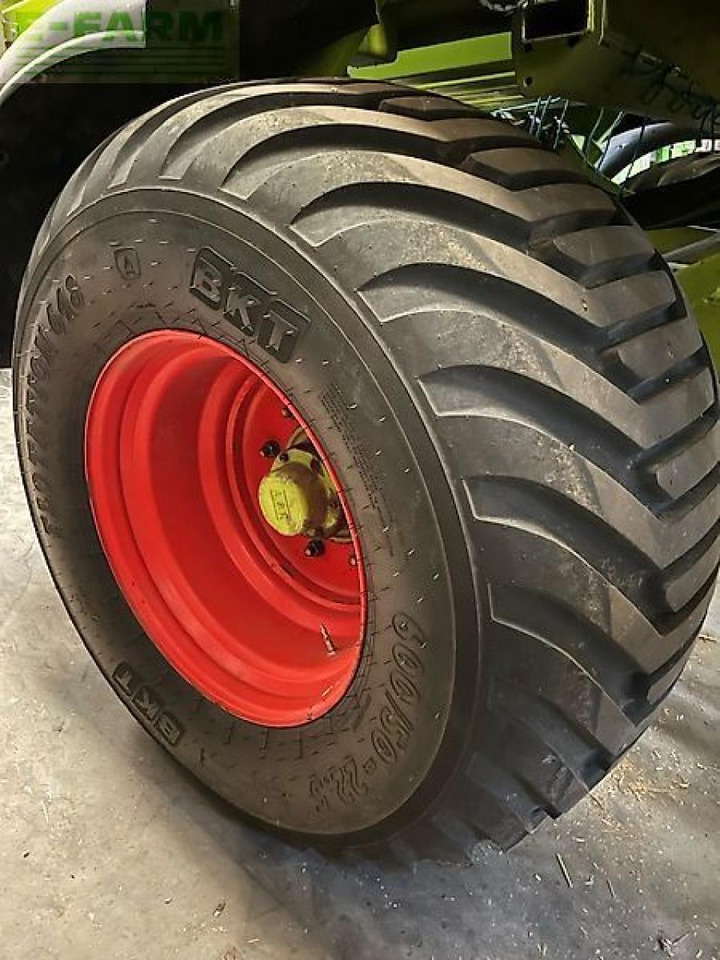 CLAAS quadrant 2200 rc - Packenpresse: das Bild 2 CLAAS quadrant 2200 rc - Packenpresse: das Bild 2