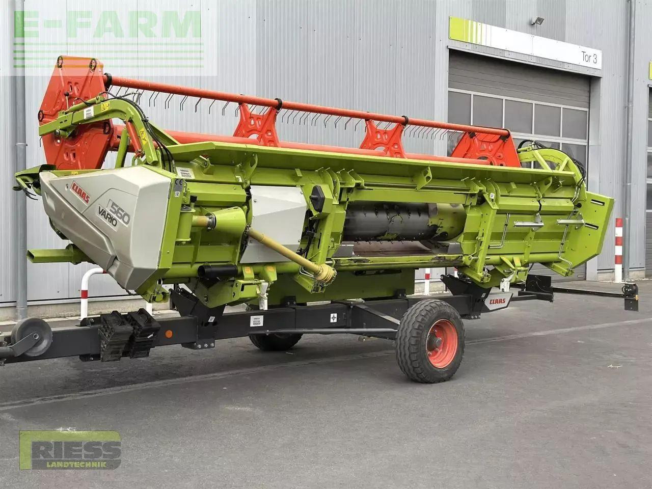 Mähdrescher CLAAS tucano 430 vario 560 l34: das Bild 15