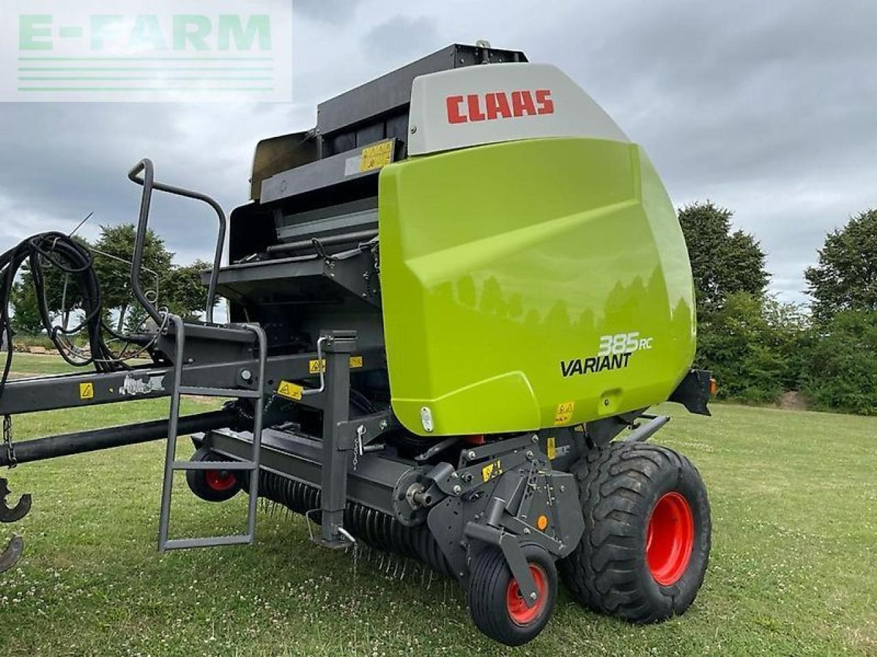 CLAAS variant 385 rc - Packenpresse: das Bild 1 CLAAS variant 385 rc - Packenpresse: das Bild 1