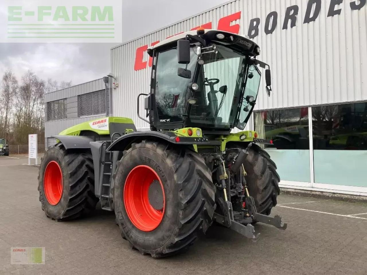 CLAAS xerion 5000 trac vc TRAC VC - Traktor: das Bild 1 CLAAS xerion 5000 trac vc TRAC VC - Traktor: das Bild 1