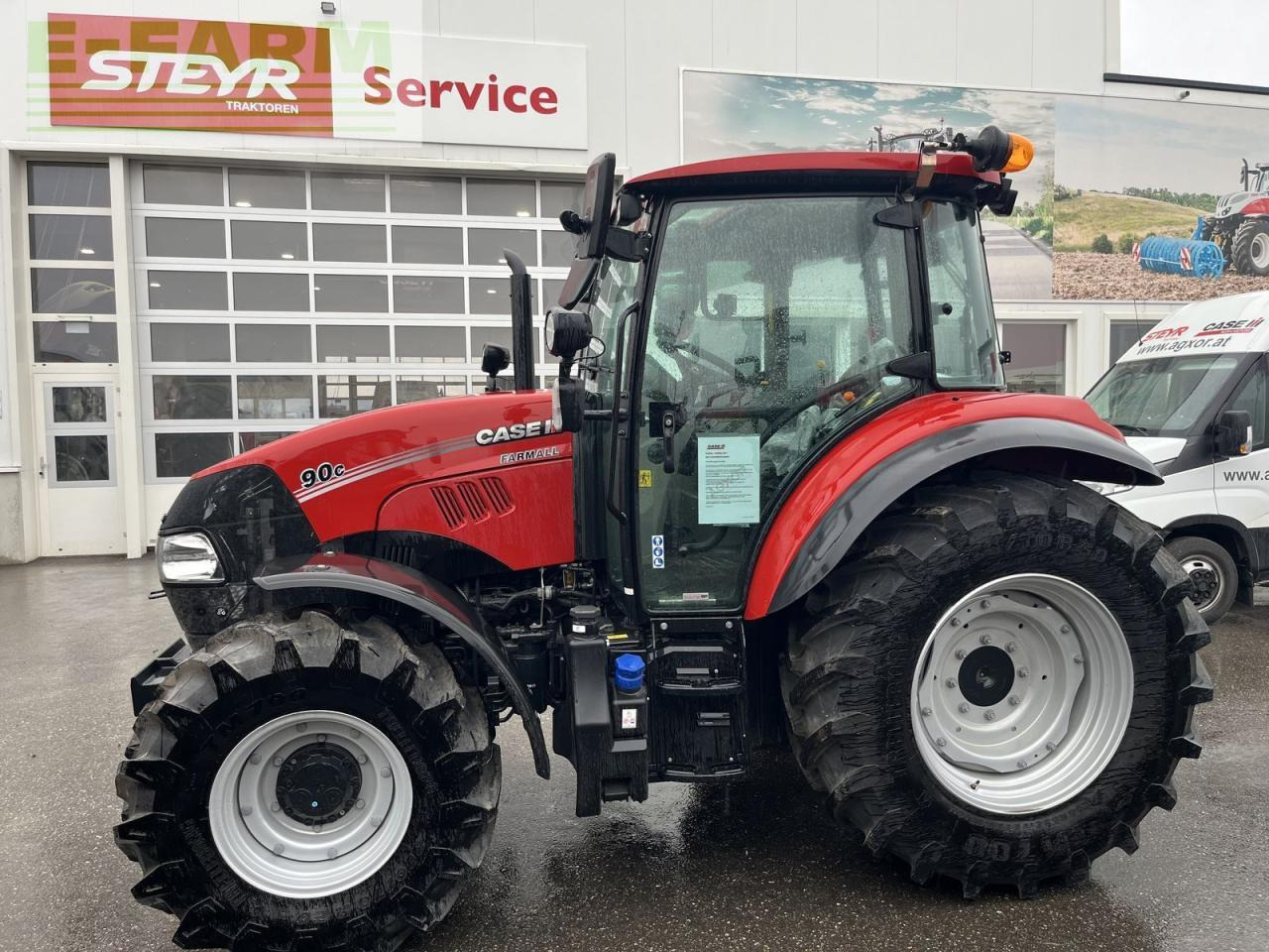 Traktor Case-IH farmall 90c: das Bild 6