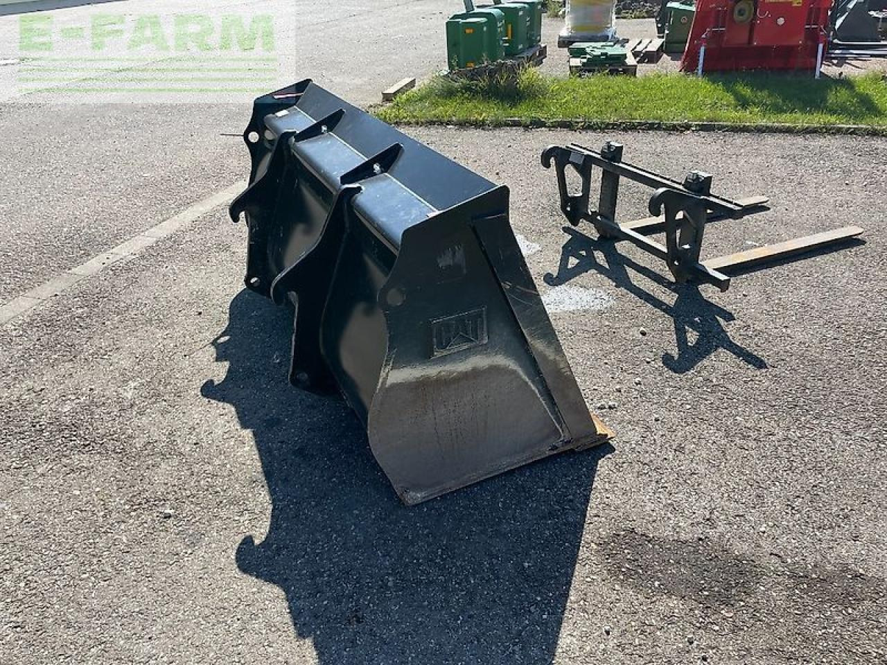 Minibagger Caterpillar 907m: das Bild 25