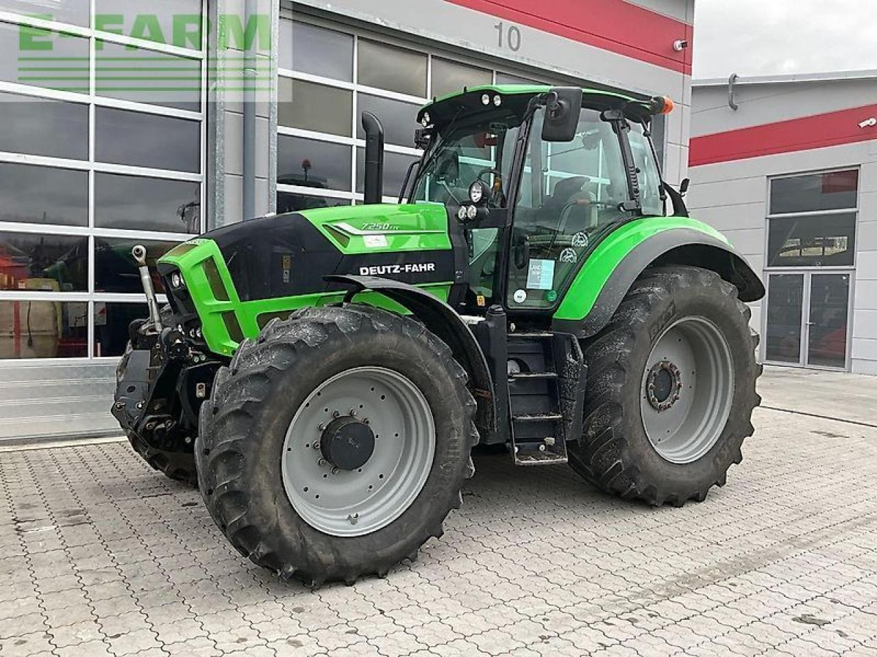 Deutz-Fahr 7250 ttv - Traktor: das Bild 1 Deutz-Fahr 7250 ttv - Traktor: das Bild 1