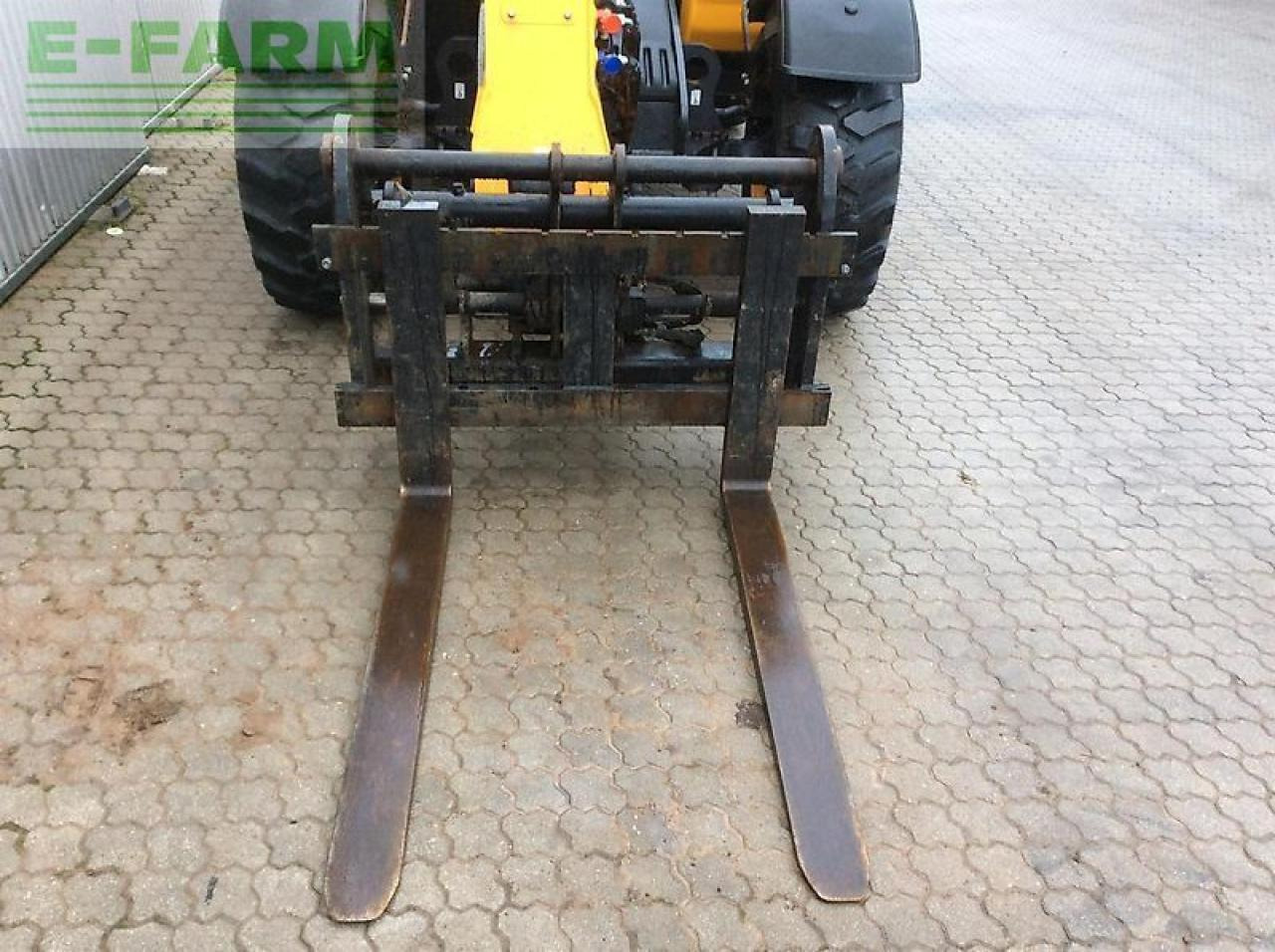 Dieci agrifarmer 32.6 - Teleskoplader: das Bild 5 Dieci agrifarmer 32.6 - Teleskoplader: das Bild 5