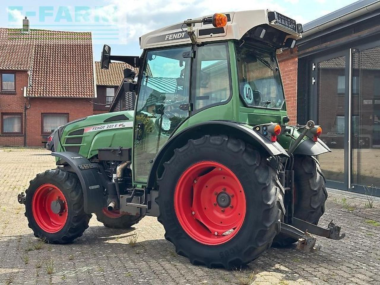 Fendt 207 f vario F - Traktor: das Bild 3 Fendt 207 f vario F - Traktor: das Bild 3