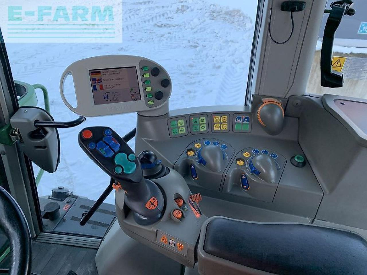 Traktor Fendt 412 vario: das Bild 12