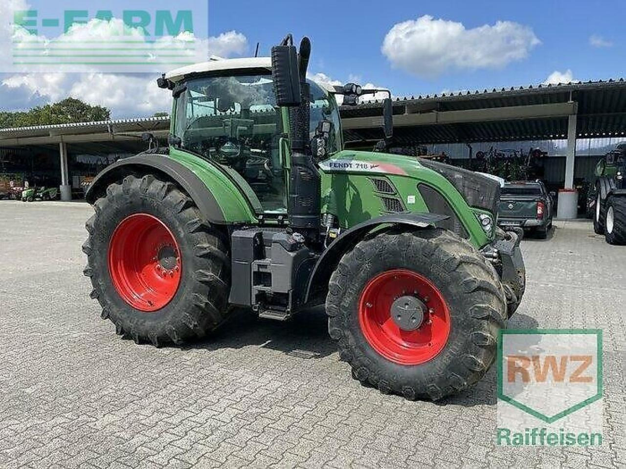 Fendt 718 profi-plus - Traktor: das Bild 2 Fendt 718 profi-plus - Traktor: das Bild 2