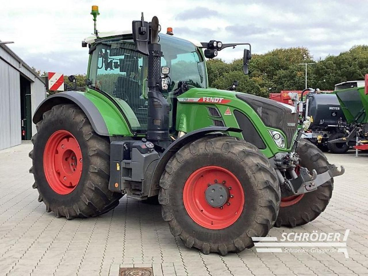 Fendt 718 vario gen6 profi plus ProfiPlus - Traktor: das Bild 3 Fendt 718 vario gen6 profi plus ProfiPlus - Traktor: das Bild 3