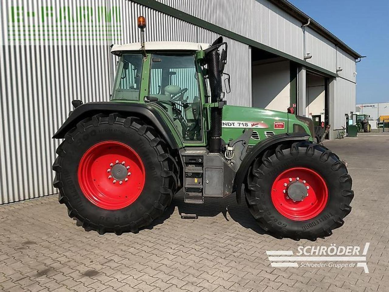 Fendt 718 vario tms - Traktor: das Bild 2 Fendt 718 vario tms - Traktor: das Bild 2