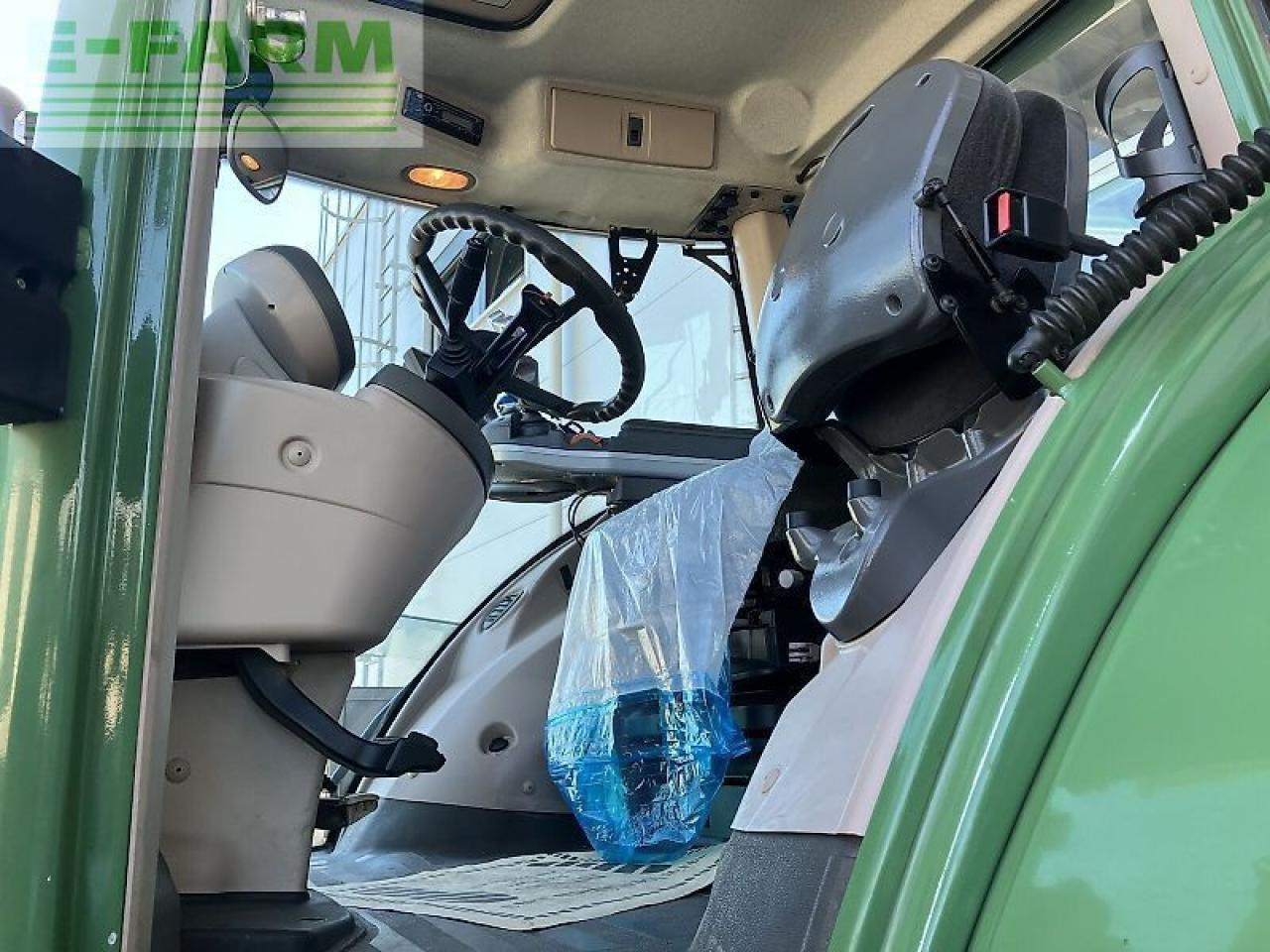 Traktor Fendt 822 vario: das Bild 17
