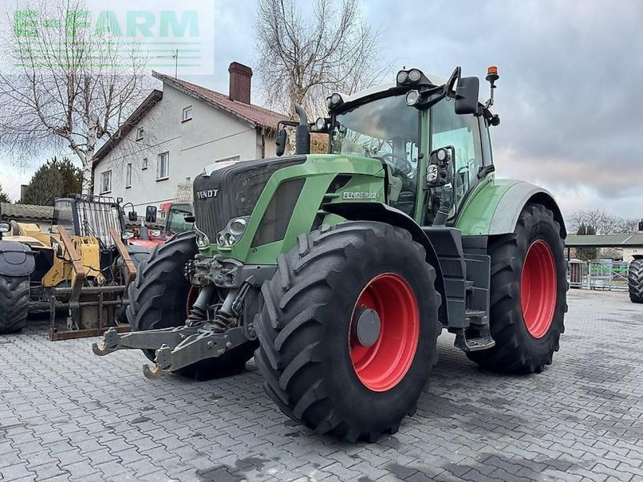 Fendt 822 vario profi+ plus / gps navi rtk / tms ProfiPlus - Traktor: das Bild 1 Fendt 822 vario profi+ plus / gps navi rtk / tms ProfiPlus - Traktor: das Bild 1
