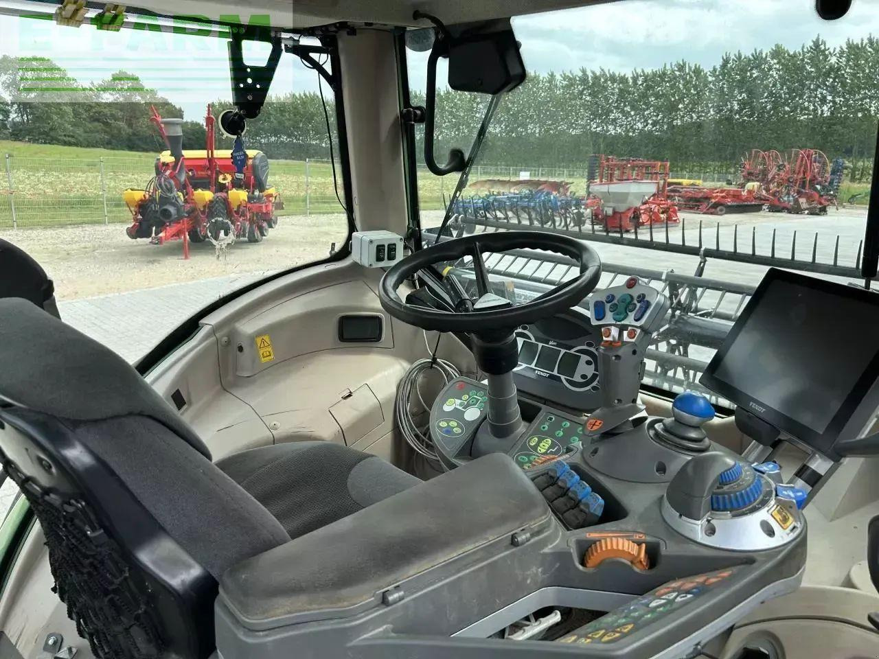 Fendt 828 vario scr - Traktor: das Bild 3 Fendt 828 vario scr - Traktor: das Bild 3