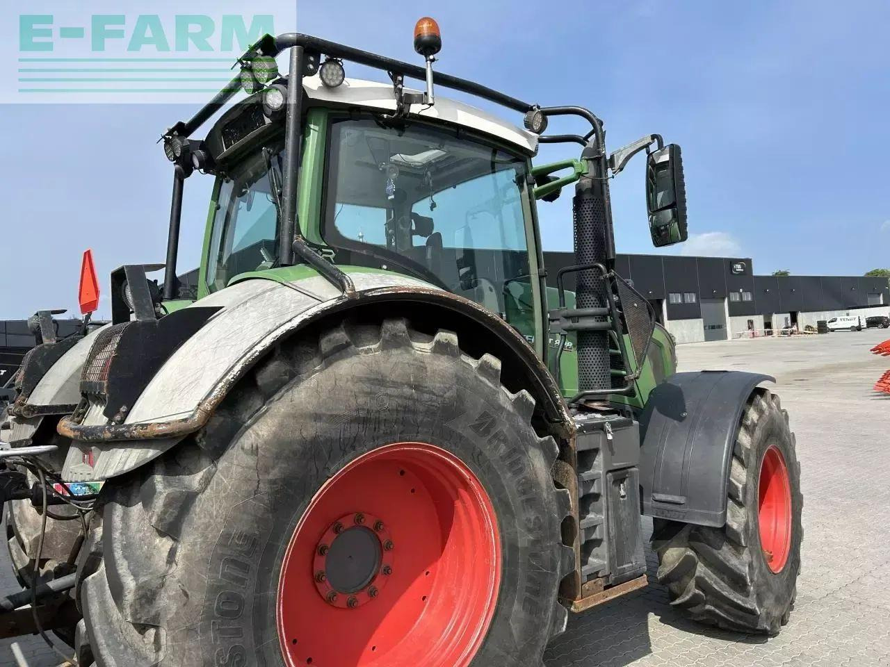 Fendt 828 vario scr - Traktor: das Bild 4 Fendt 828 vario scr - Traktor: das Bild 4