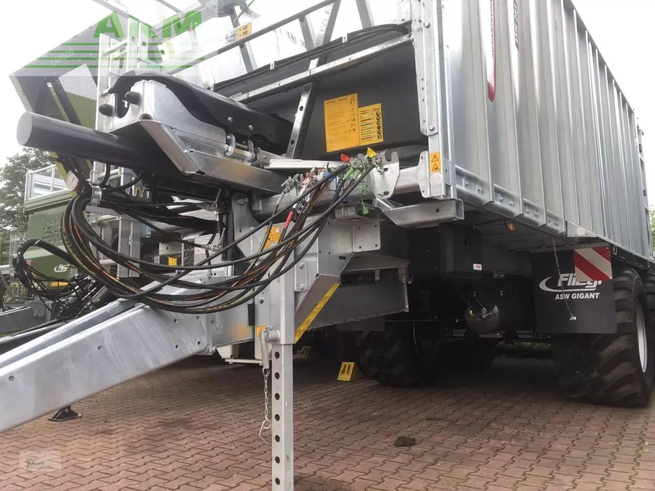 Fliegl gigant asw 281 - Landwirtschaftlicher Kipper: das Bild 3 Fliegl gigant asw 281 - Landwirtschaftlicher Kipper: das Bild 3