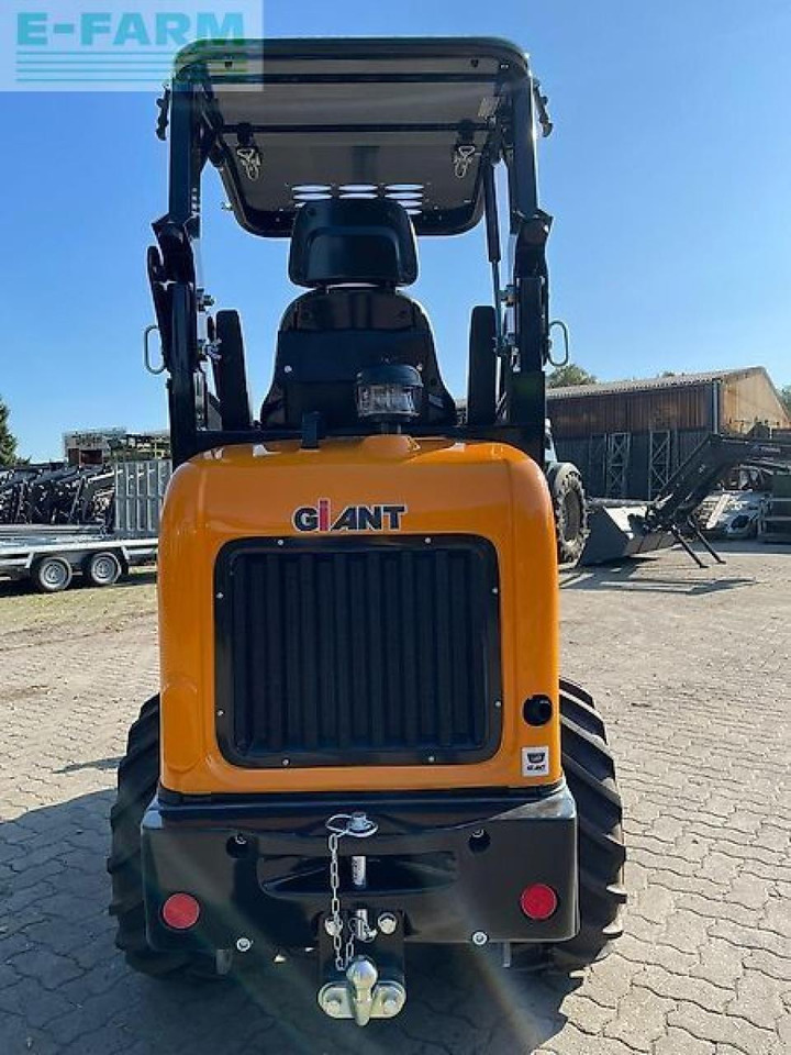 Giant g1500 - Minibagger: das Bild 4 Giant g1500 - Minibagger: das Bild 4