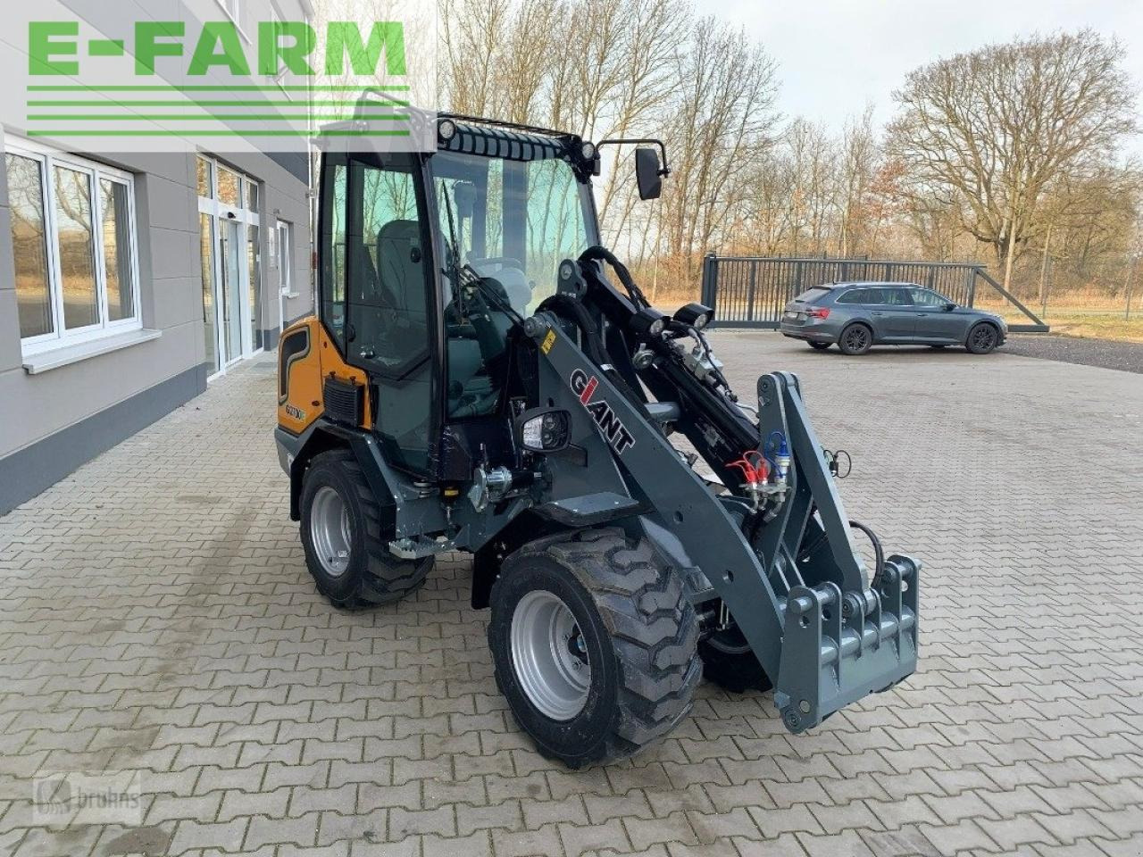 Giant g2700 elektro - Hoflader: das Bild 2 Giant g2700 elektro - Hoflader: das Bild 2