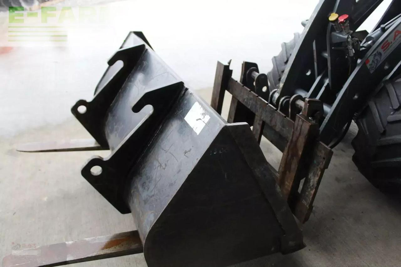 Giant hoflader d 335 t - Radlader: das Bild 4 Giant hoflader d 335 t - Radlader: das Bild 4