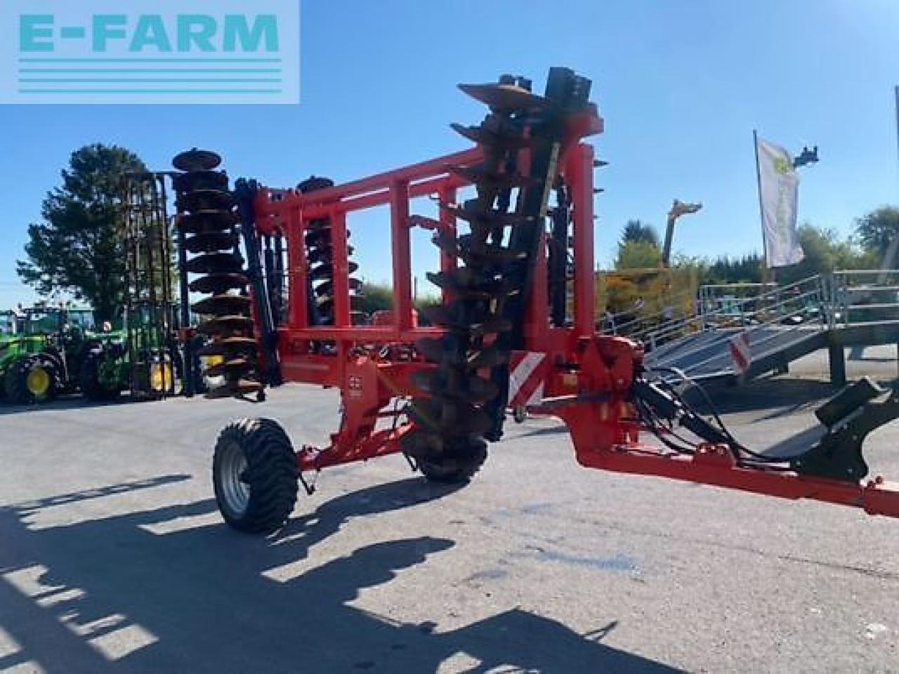 Gregoire Besson 48 disques - Scheibenegge: das Bild 2 Gregoire Besson 48 disques - Scheibenegge: das Bild 2