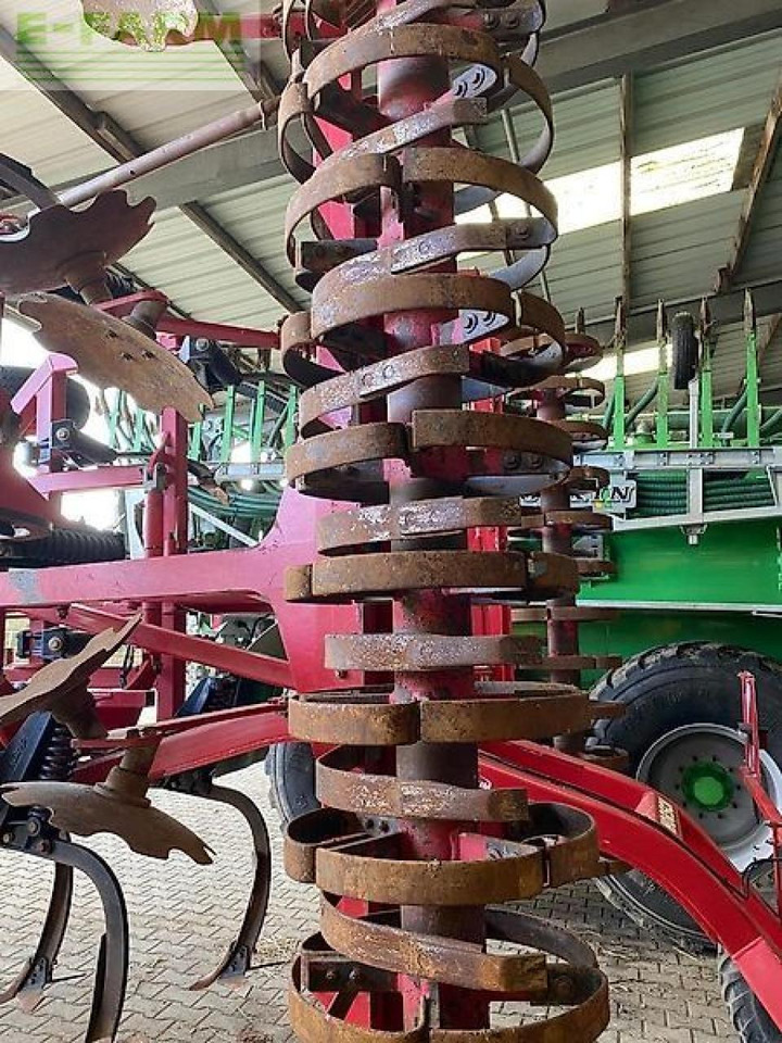 Horsch terrano 5fx - Grubber: das Bild 4 Horsch terrano 5fx - Grubber: das Bild 4