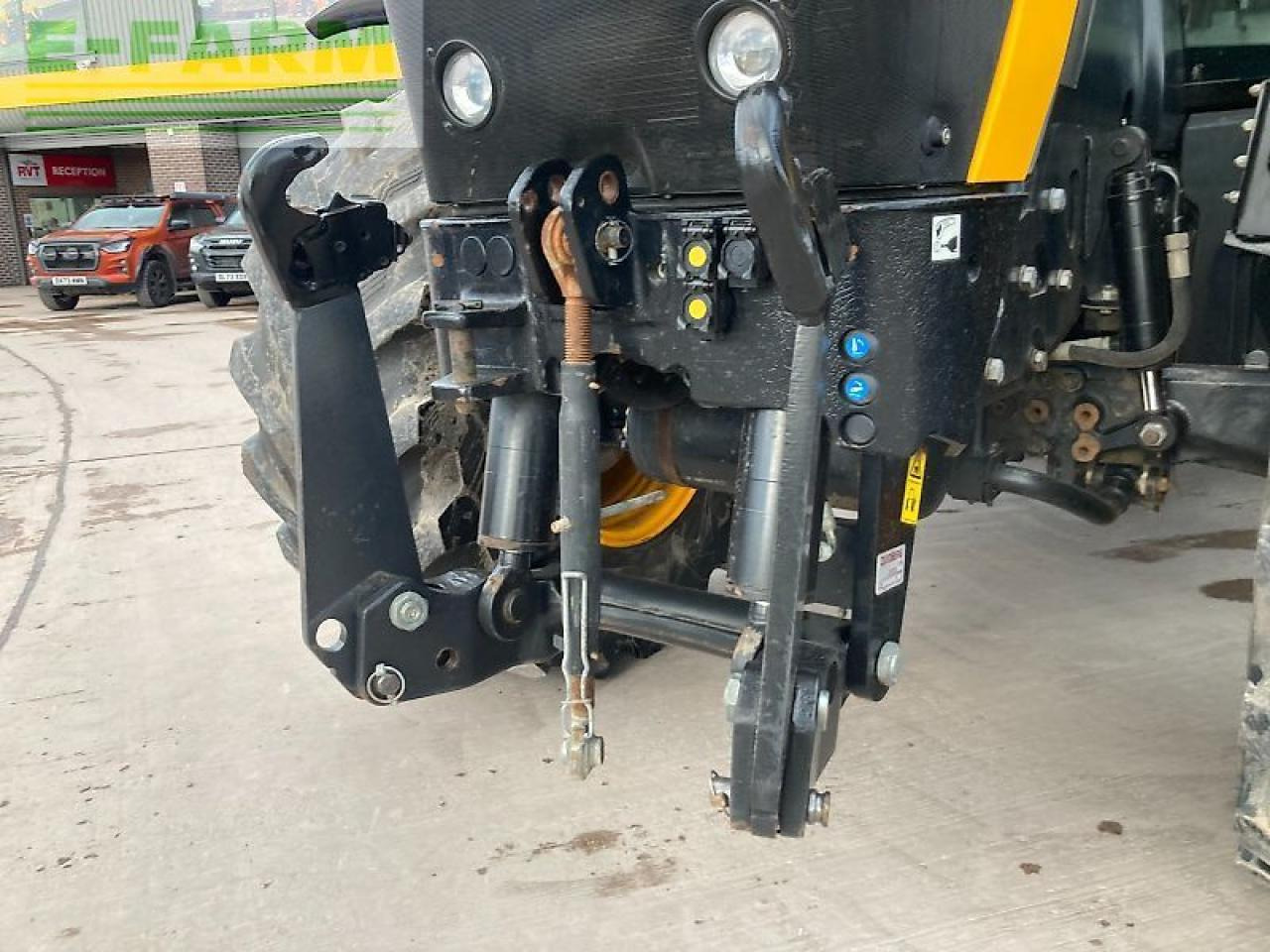 JCB 4220 - Traktor: das Bild 4 JCB 4220 - Traktor: das Bild 4
