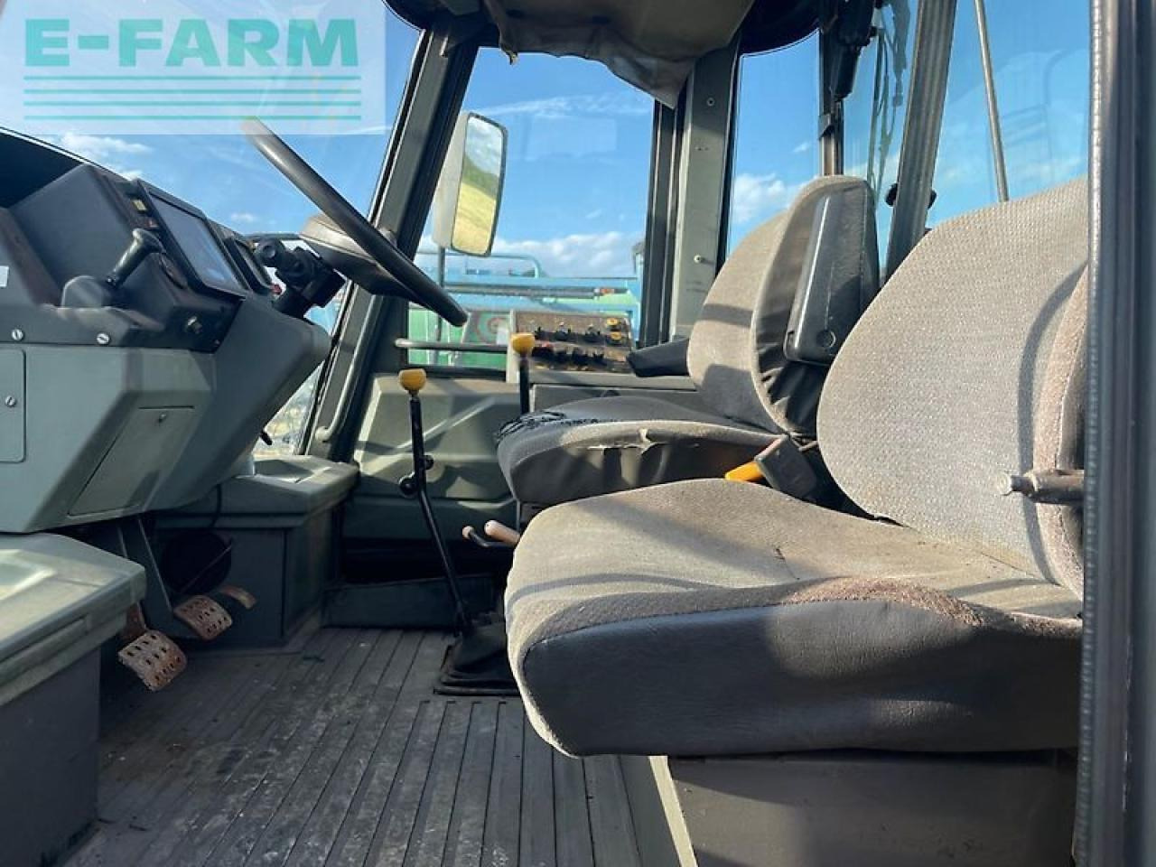 JCB fastrac 150 - Traktor: das Bild 3 JCB fastrac 150 - Traktor: das Bild 3