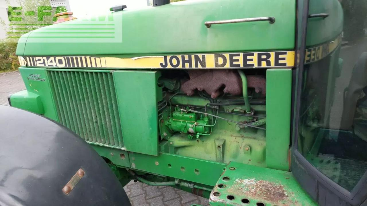 John Deere 2140a - Traktor: das Bild 5 John Deere 2140a - Traktor: das Bild 5