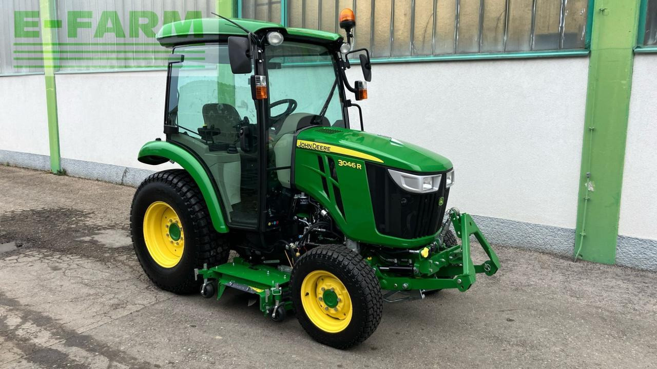 John Deere 3046R - Traktor: das Bild 4 John Deere 3046R - Traktor: das Bild 4