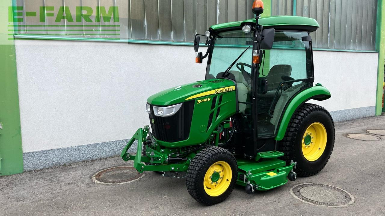John Deere 3046R - Traktor: das Bild 2 John Deere 3046R - Traktor: das Bild 2