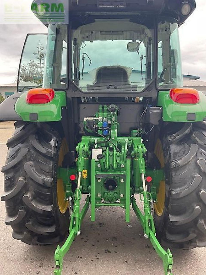 John Deere 5075 m - Traktor: das Bild 4 John Deere 5075 m - Traktor: das Bild 4