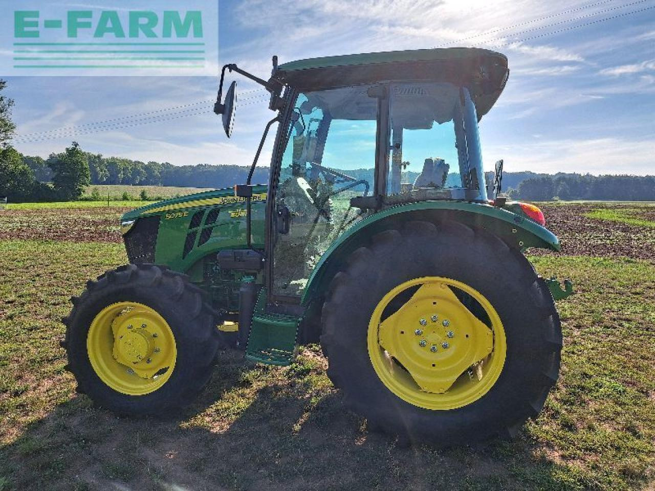 John Deere 5075e - Traktor: das Bild 2 John Deere 5075e - Traktor: das Bild 2