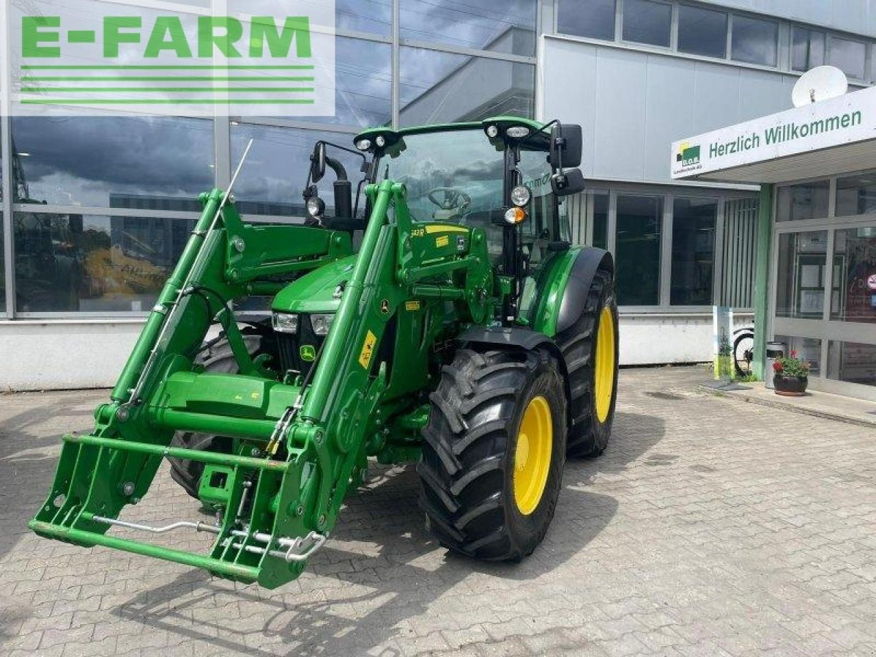 John Deere 5125r 5125 r - Traktor: das Bild 1 John Deere 5125r 5125 r - Traktor: das Bild 1