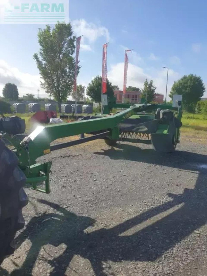 John Deere 530 - Mähwerk: das Bild 4 John Deere 530 - Mähwerk: das Bild 4