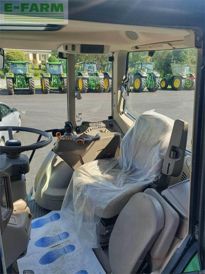 John Deere 6130 m - Traktor: das Bild 4 John Deere 6130 m - Traktor: das Bild 4