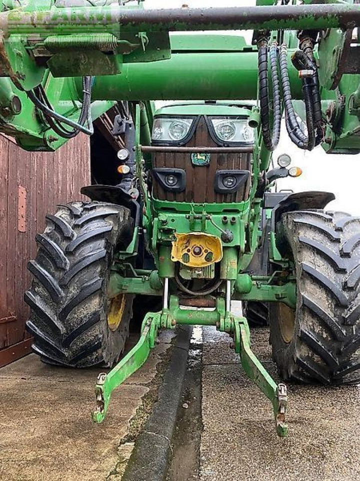John Deere 6135 m - Traktor: das Bild 2 John Deere 6135 m - Traktor: das Bild 2