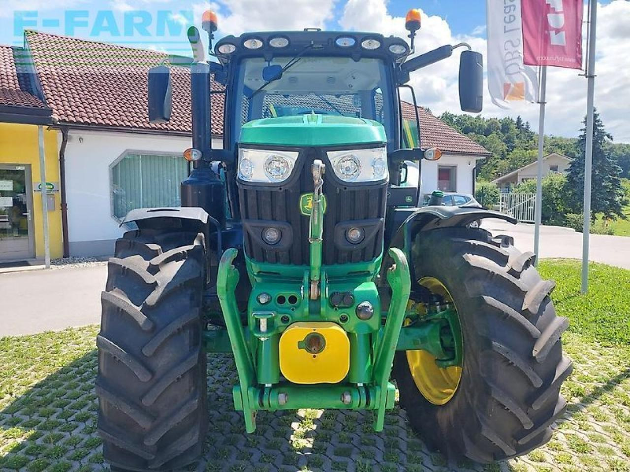 John Deere 6155r - Traktor: das Bild 2 John Deere 6155r - Traktor: das Bild 2