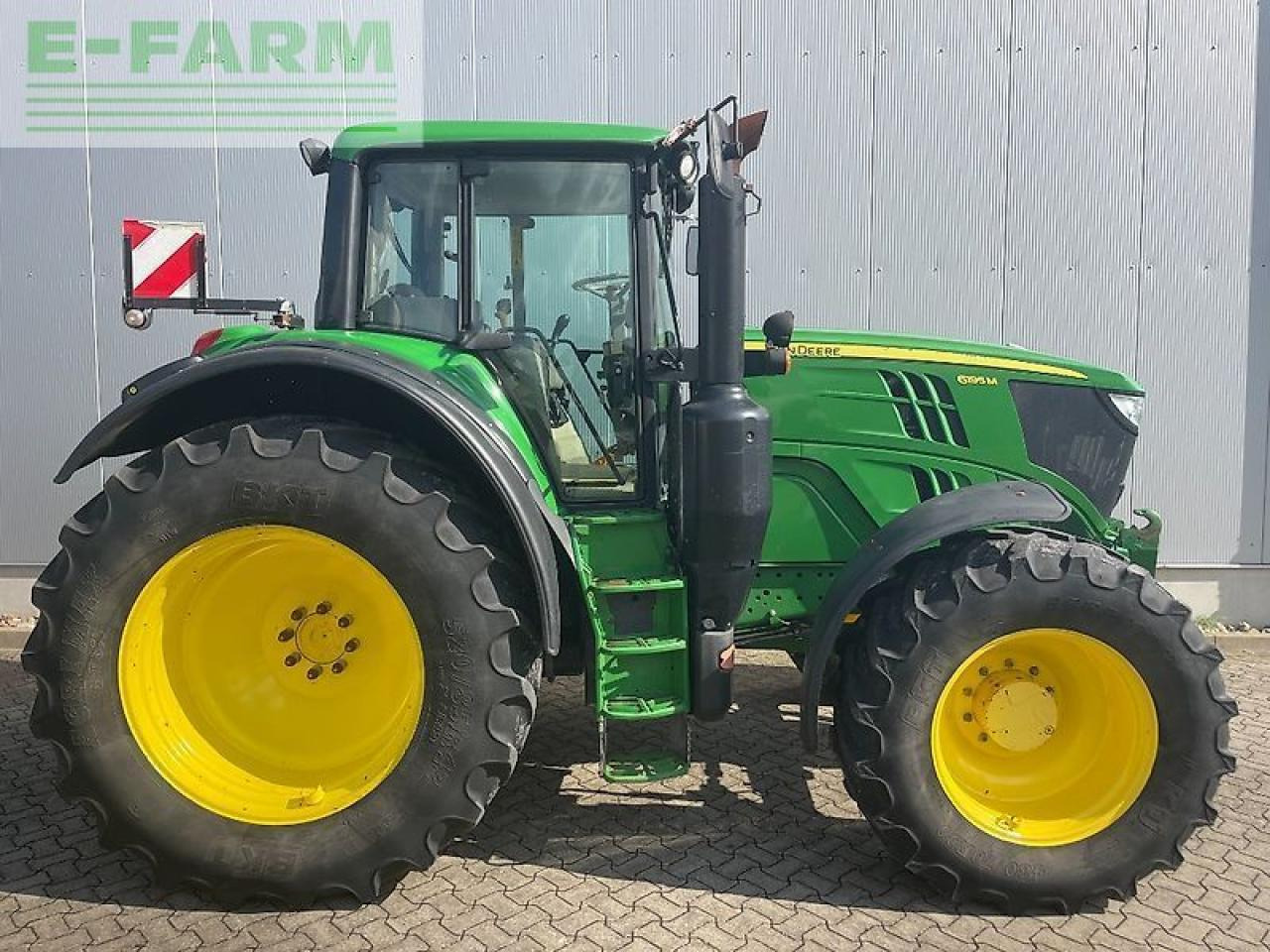 John Deere 6195m - Traktor: das Bild 1 John Deere 6195m - Traktor: das Bild 1