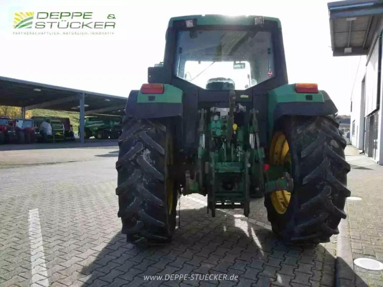 John Deere 6310 - Traktor: das Bild 5 John Deere 6310 - Traktor: das Bild 5