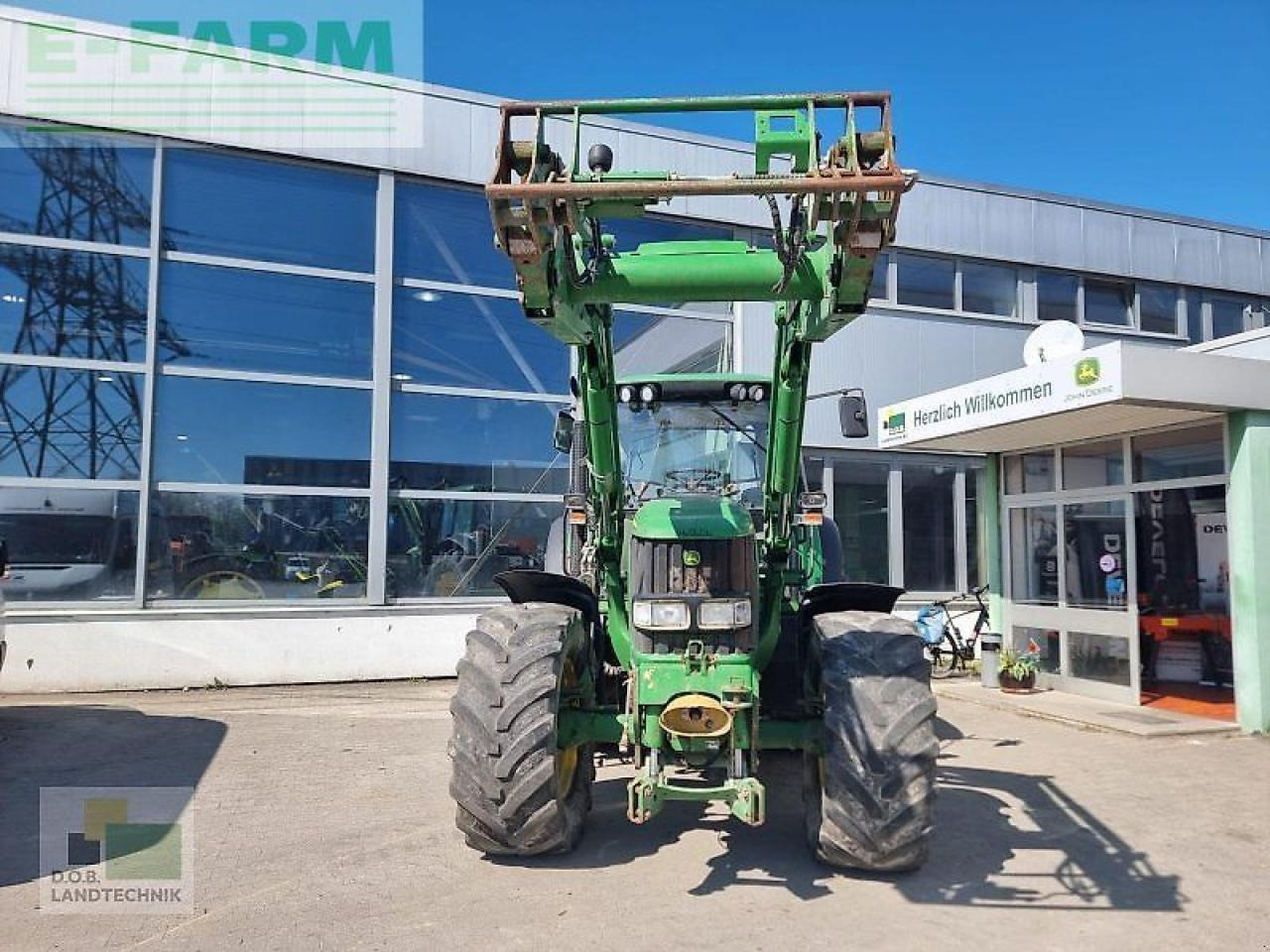 John Deere 6820 - Traktor: das Bild 2 John Deere 6820 - Traktor: das Bild 2