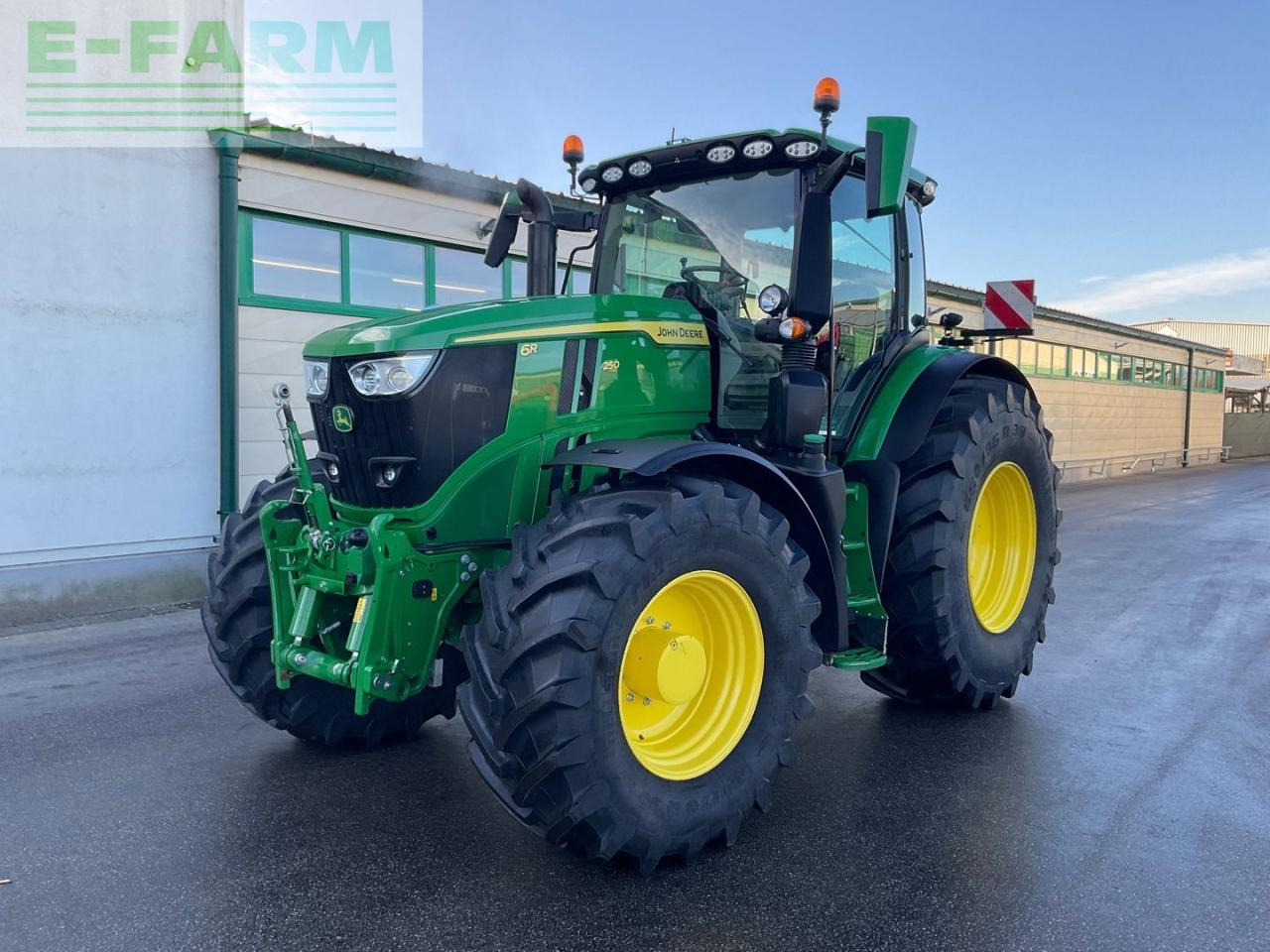 John Deere 6R 250 - Traktor: das Bild 1 John Deere 6R 250 - Traktor: das Bild 1