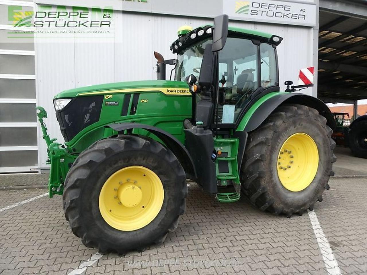 John Deere 6r 250 - Traktor: das Bild 2 John Deere 6r 250 - Traktor: das Bild 2