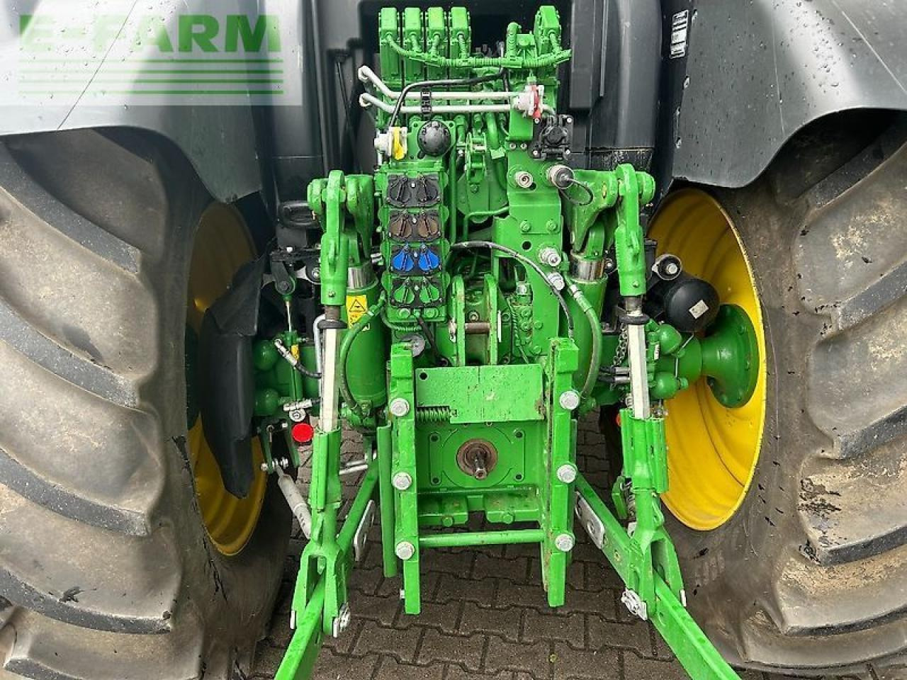 John Deere 6r150 - Traktor: das Bild 4 John Deere 6r150 - Traktor: das Bild 4