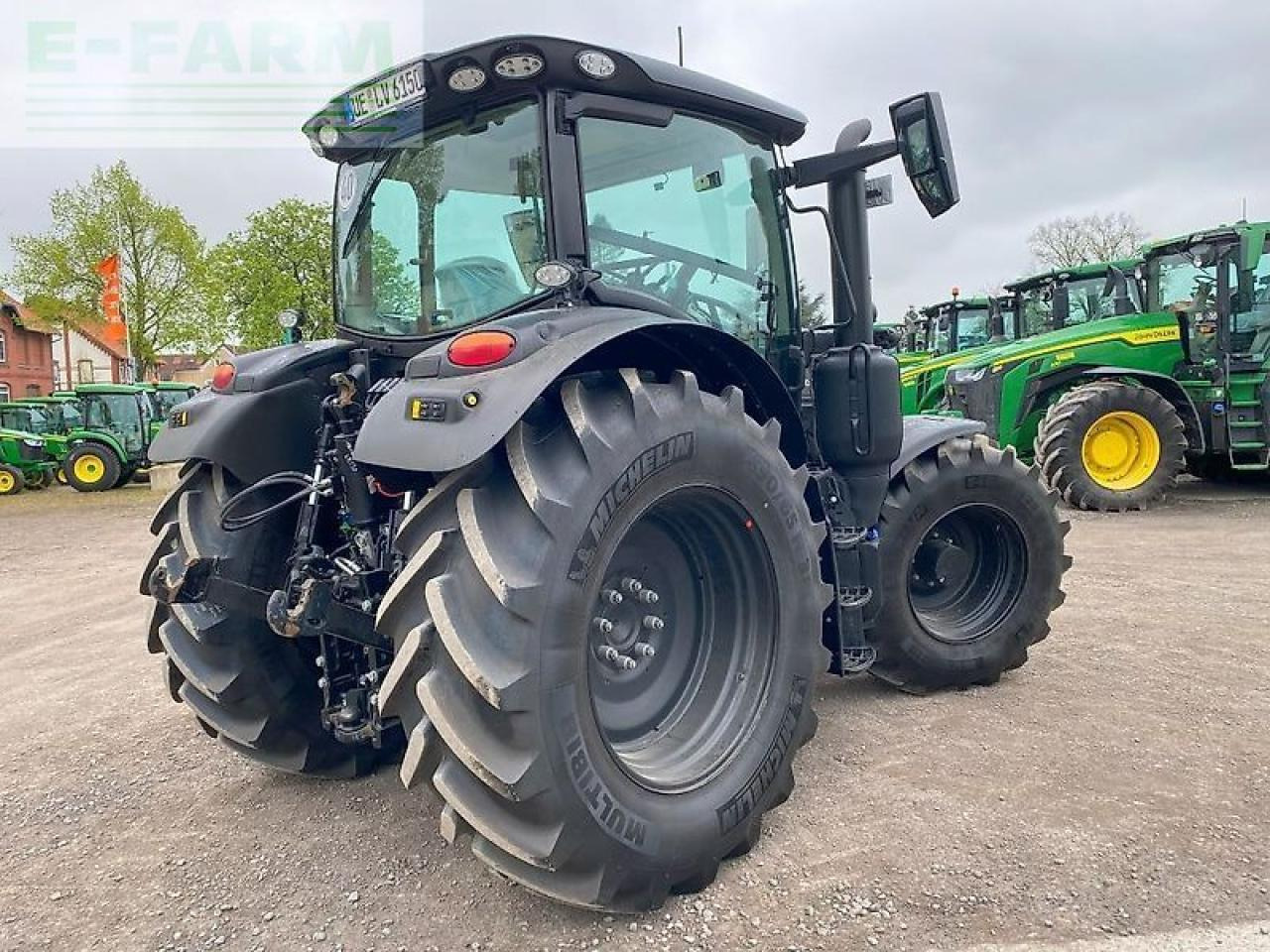John Deere 6r150 black-edition - Traktor: das Bild 3 John Deere 6r150 black-edition - Traktor: das Bild 3