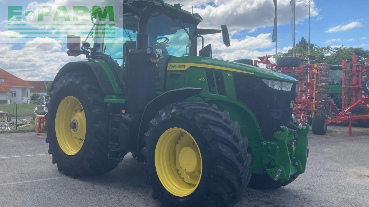 John Deere 7R 330 - Traktor: das Bild 4 John Deere 7R 330 - Traktor: das Bild 4